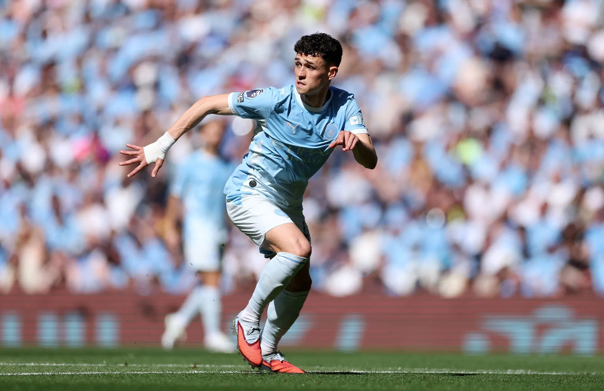 Phil Foden faz a previsão da Inglaterra para a Copa do Mundo da FIFA antes do jogo de estreia contra a Croácia